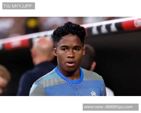 恩德里克本赛季仍未出场国际比赛间歇携妻子畅游摩洛哥度假 恩德里克本赛季仍未出场国际比赛间歇携妻子畅游摩洛哥度假