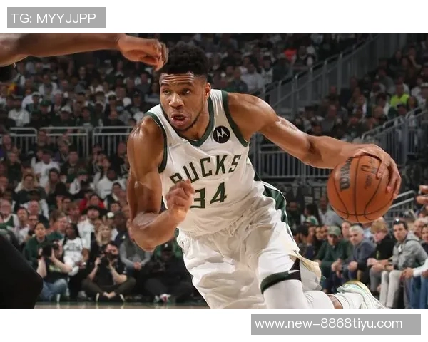 裁判明确表示比赛用球归雄鹿所有其他队员无权干涉此事